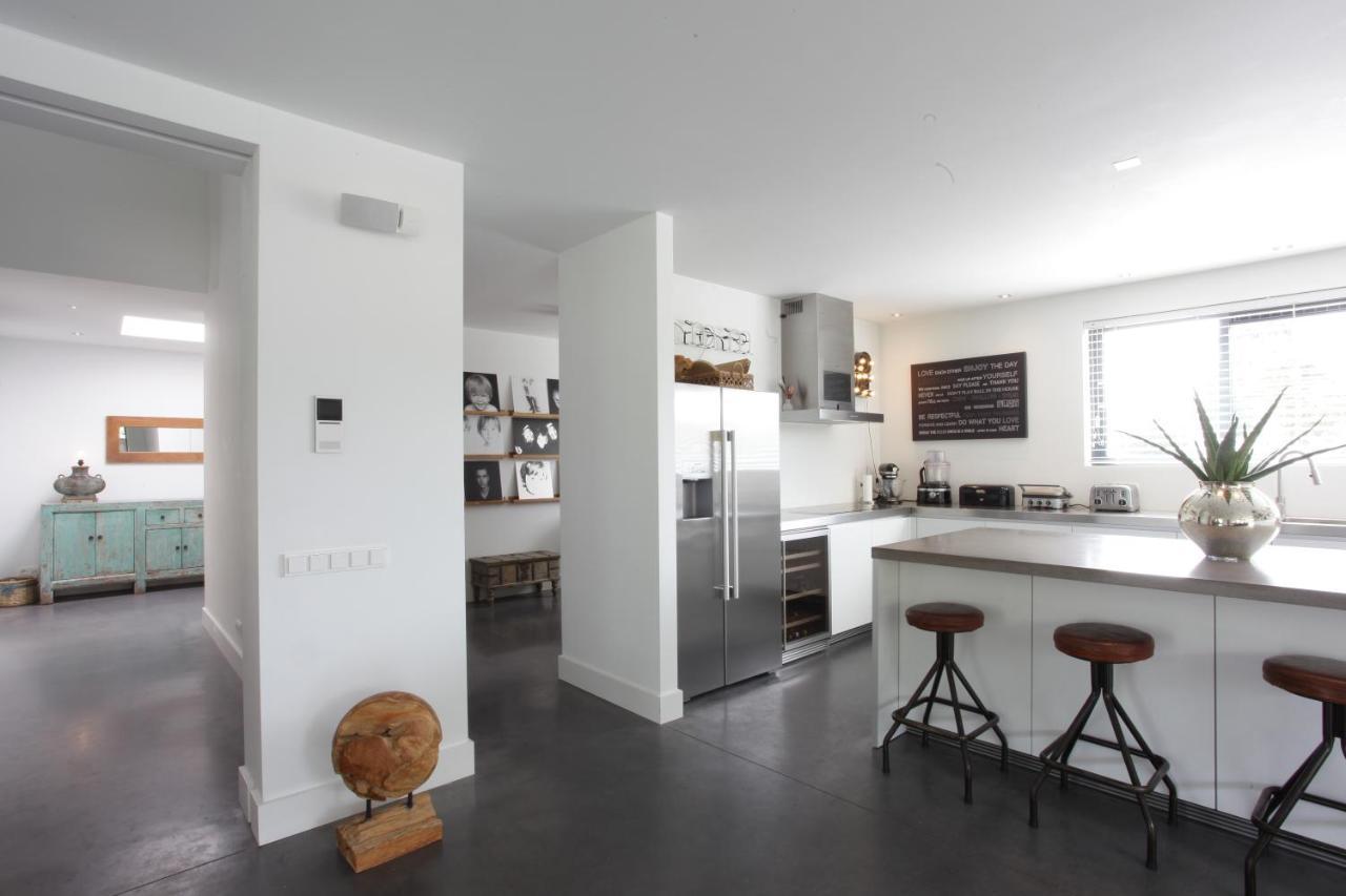 M Villa